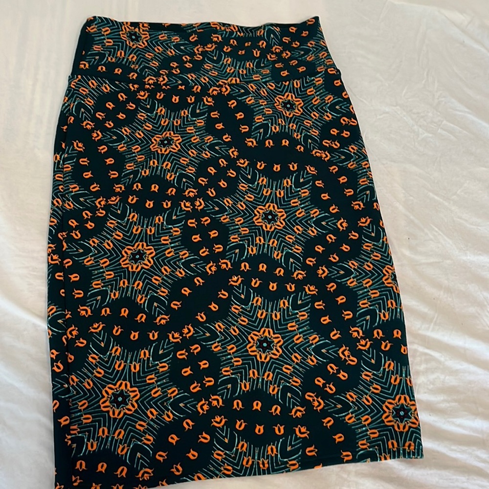 LuLa Roe skirt size small